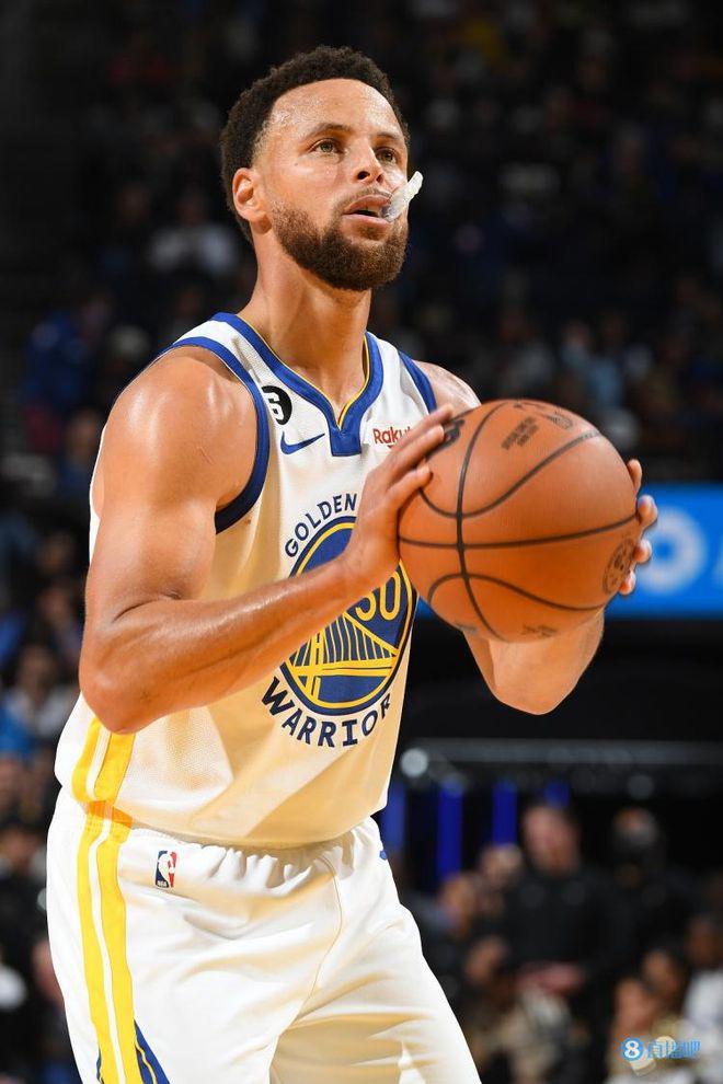 KAIYUN 中国大陆-包含NBA历史：库里三分球命中率突破42%，极限投篮技术！的词条