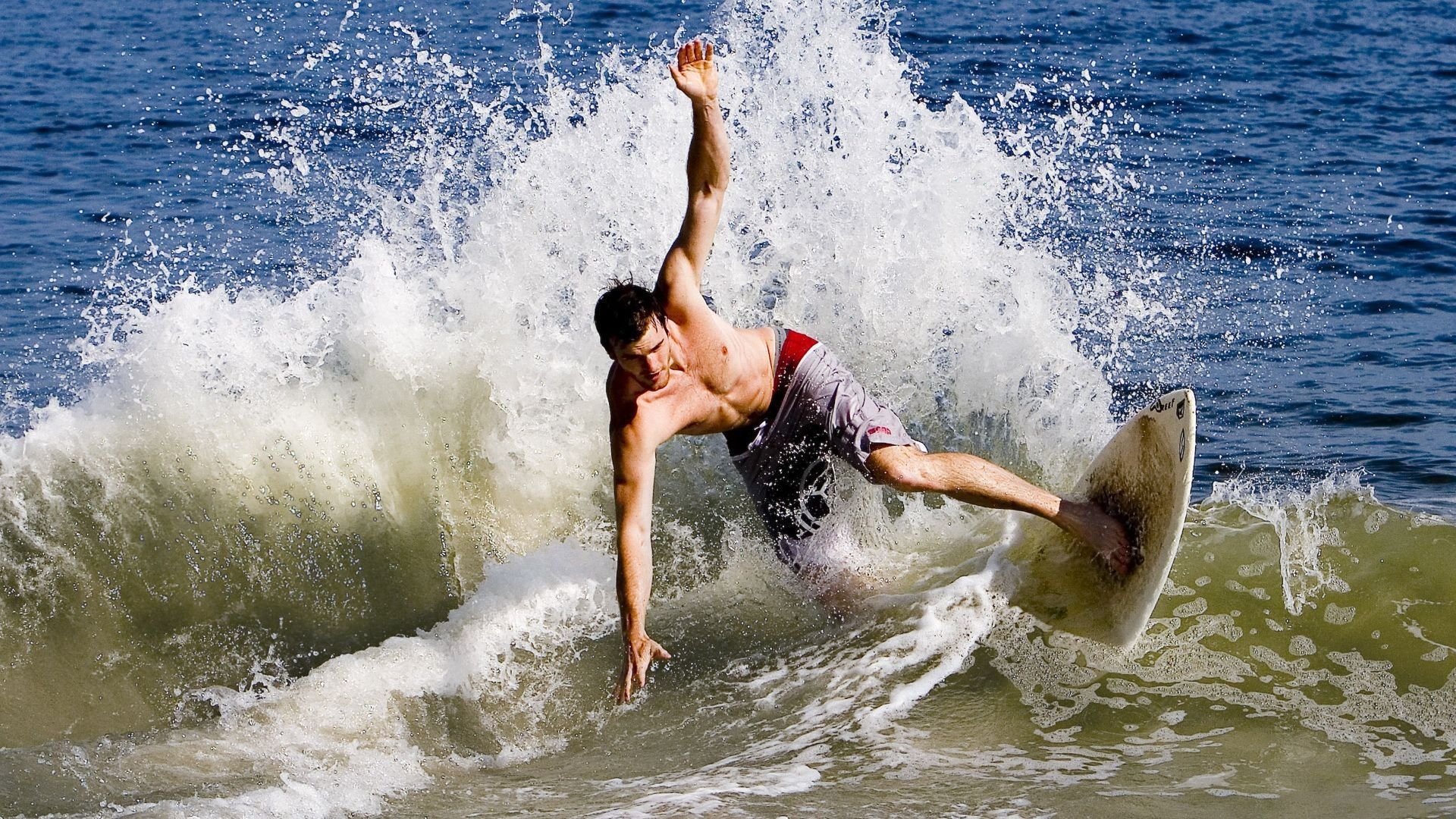 足球科技展在上海成功举行，足球展厅